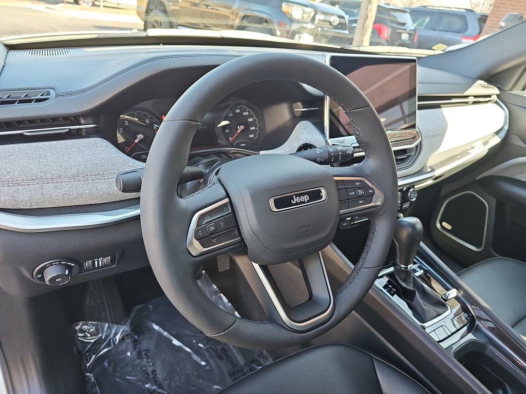 2024 Jeep Compass Latitude Lux