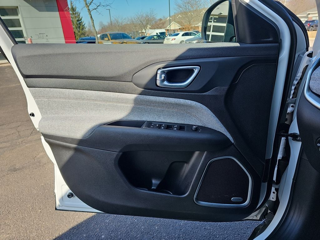 2024 Jeep Compass Latitude Lux