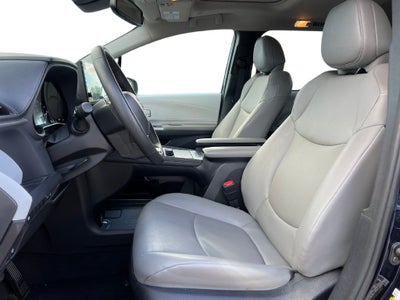 2026 Toyota Sienna XLE 8 Passenger