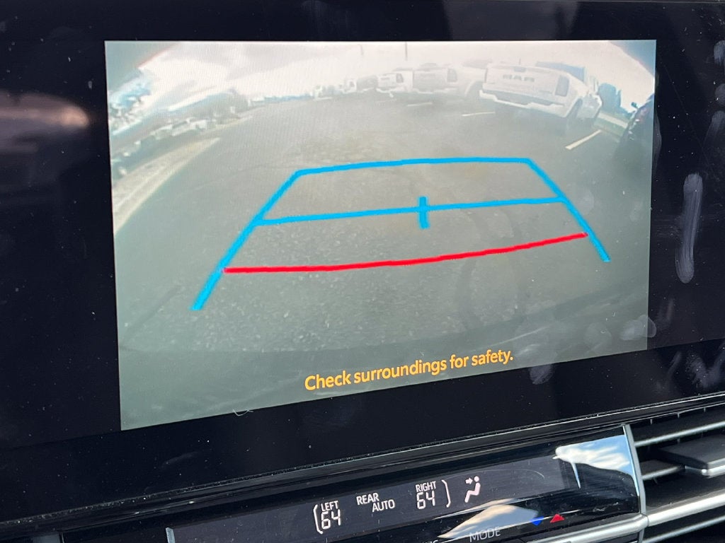 2025 Toyota Sienna XLE 8 Passenger