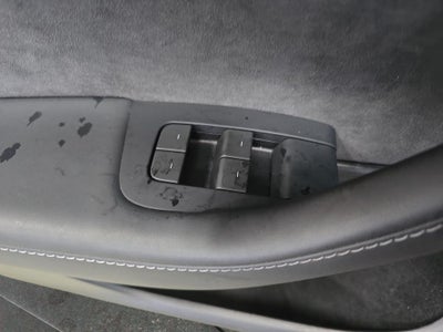 2024 Tesla Model Y Performance