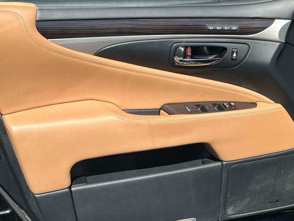 2014 Lexus LS 460