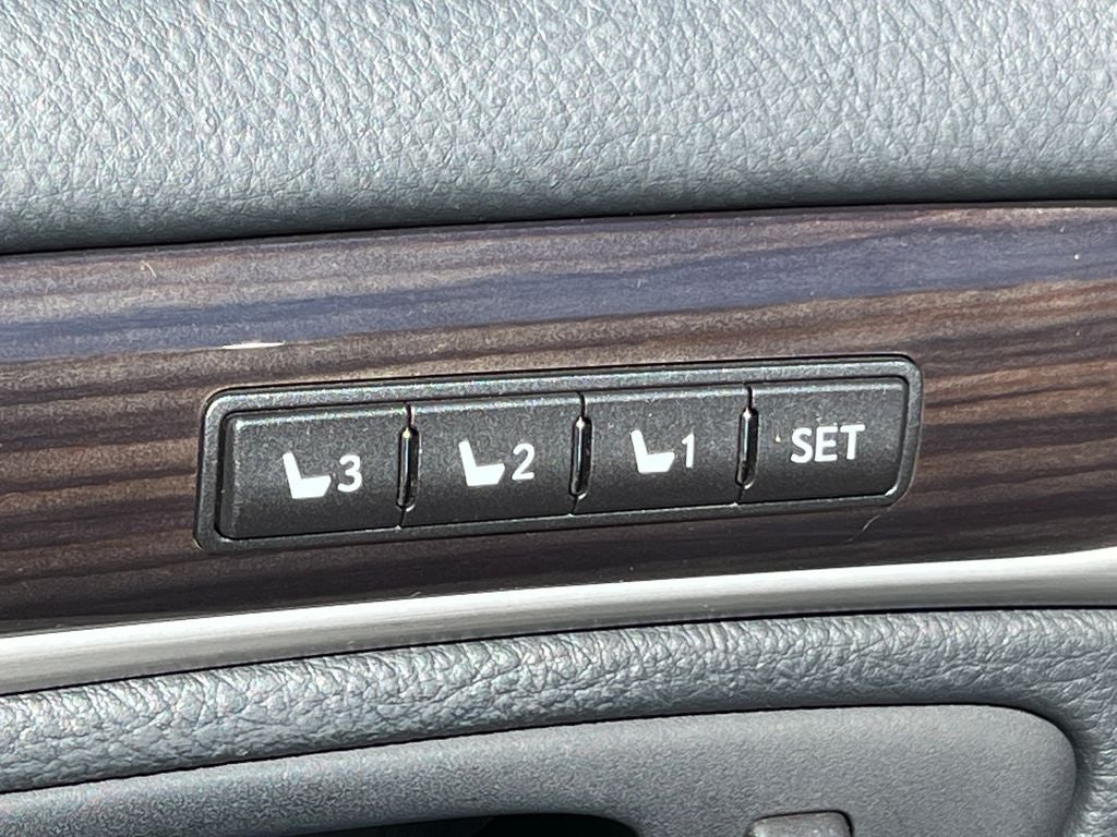 2014 Lexus LS 460