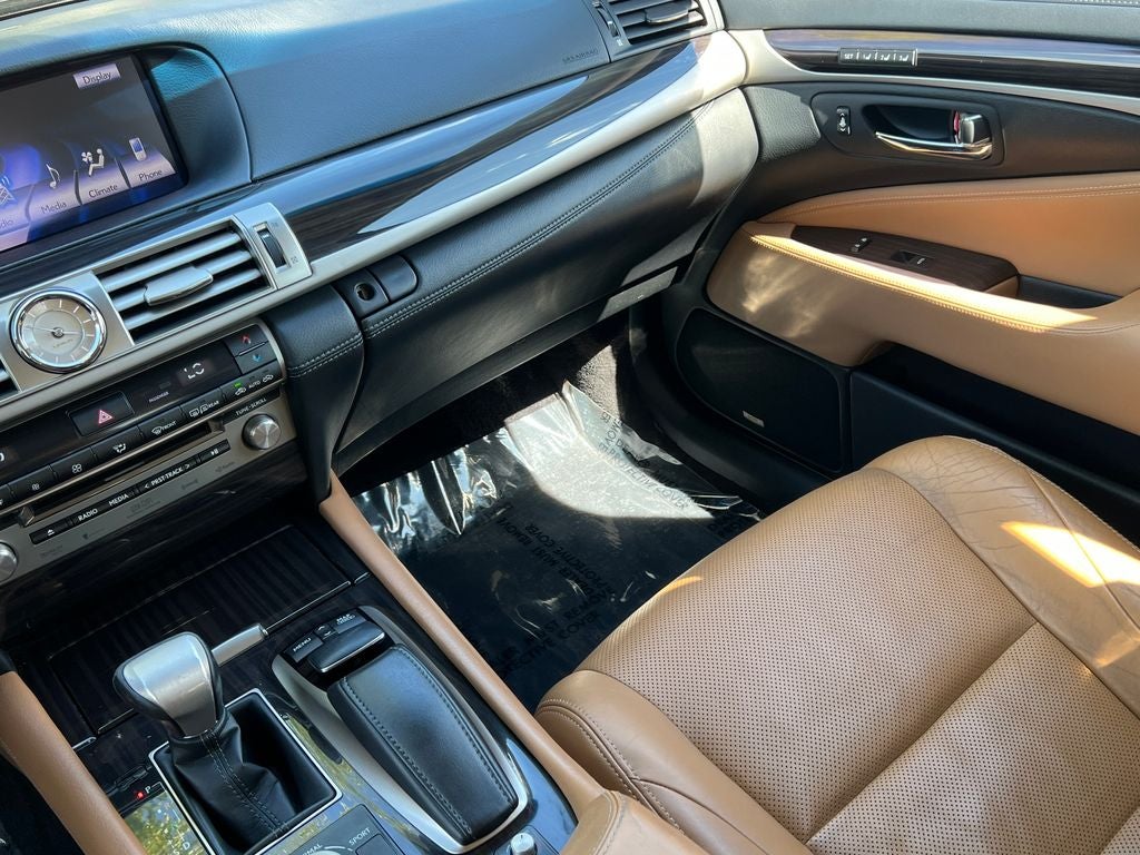 2014 Lexus LS 460