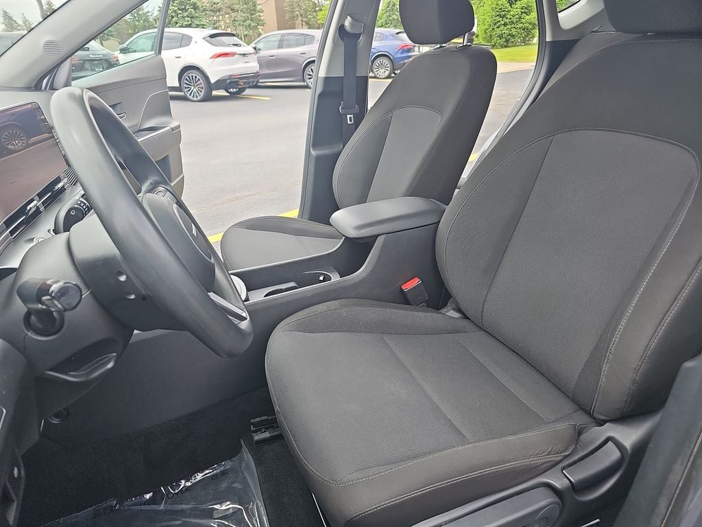 2024 Hyundai KONA SE