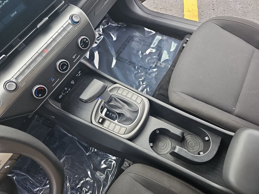 2024 Hyundai KONA SE