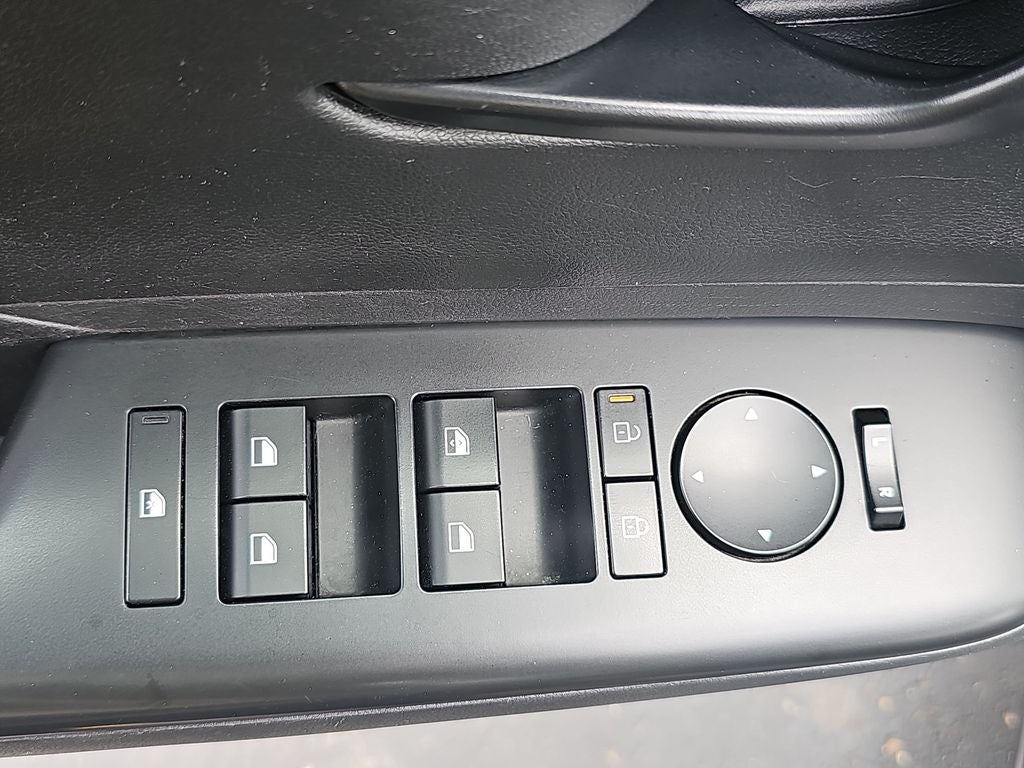 2024 Hyundai KONA SE