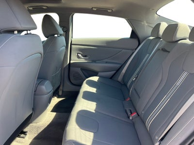 2025 Hyundai ELANTRA SEL Convenience