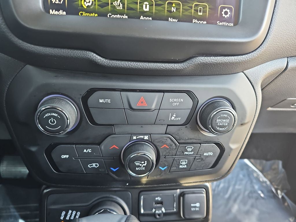 2022 Jeep Renegade Latitude LOCAL TRADE