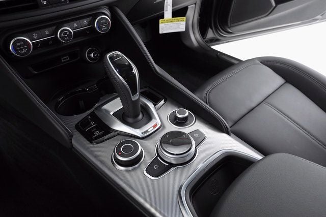 2024 Alfa Romeo Giulia Ti