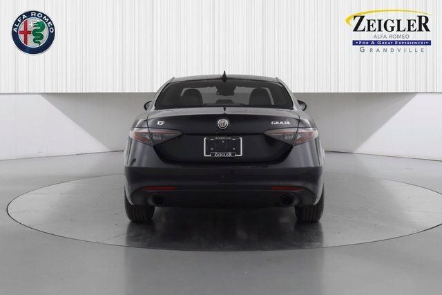 2024 Alfa Romeo Giulia Ti