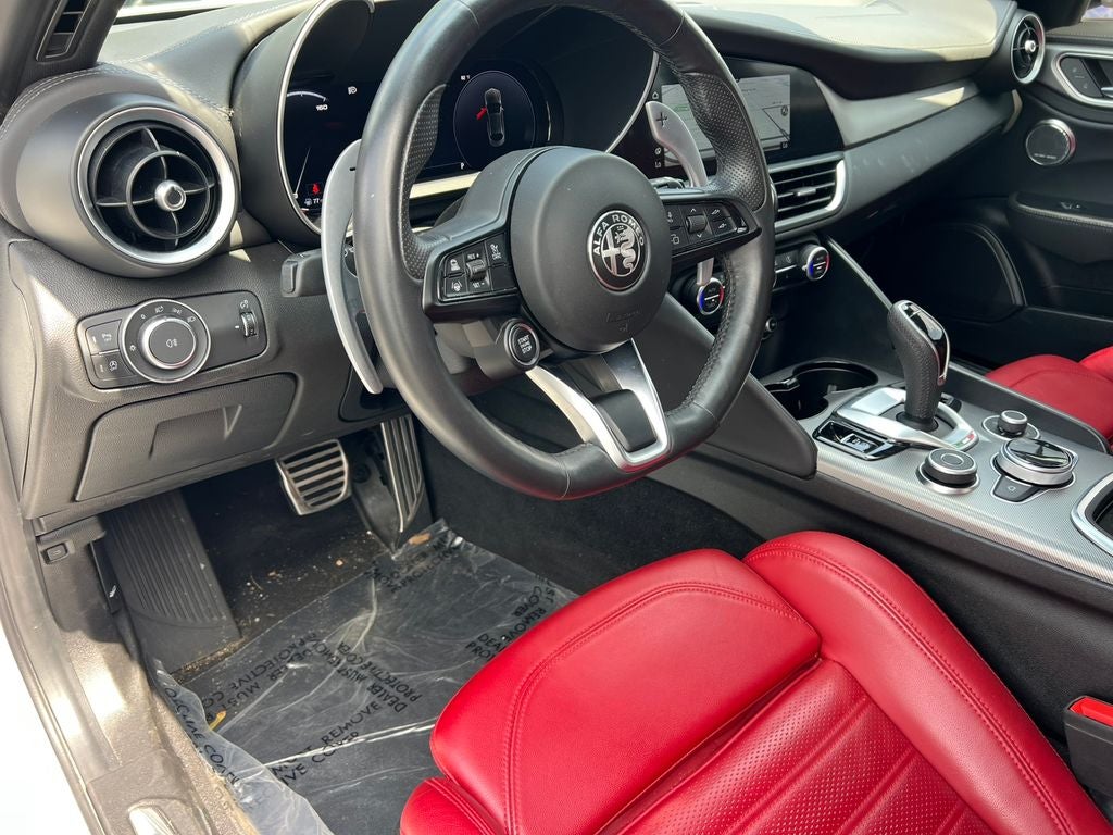 2024 Alfa Romeo Giulia Veloce
