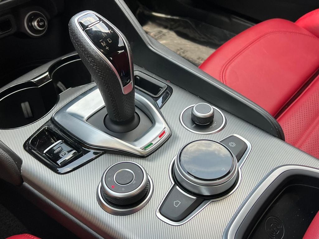 2024 Alfa Romeo Giulia Veloce