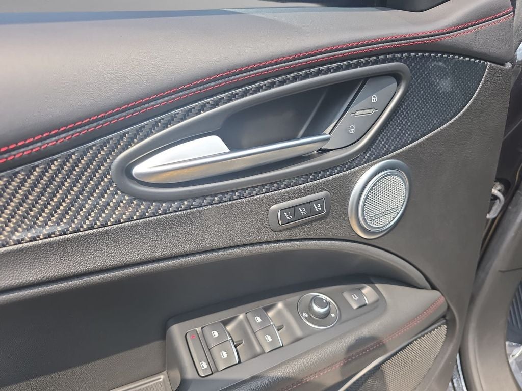 2023 Alfa Romeo Stelvio Veloce