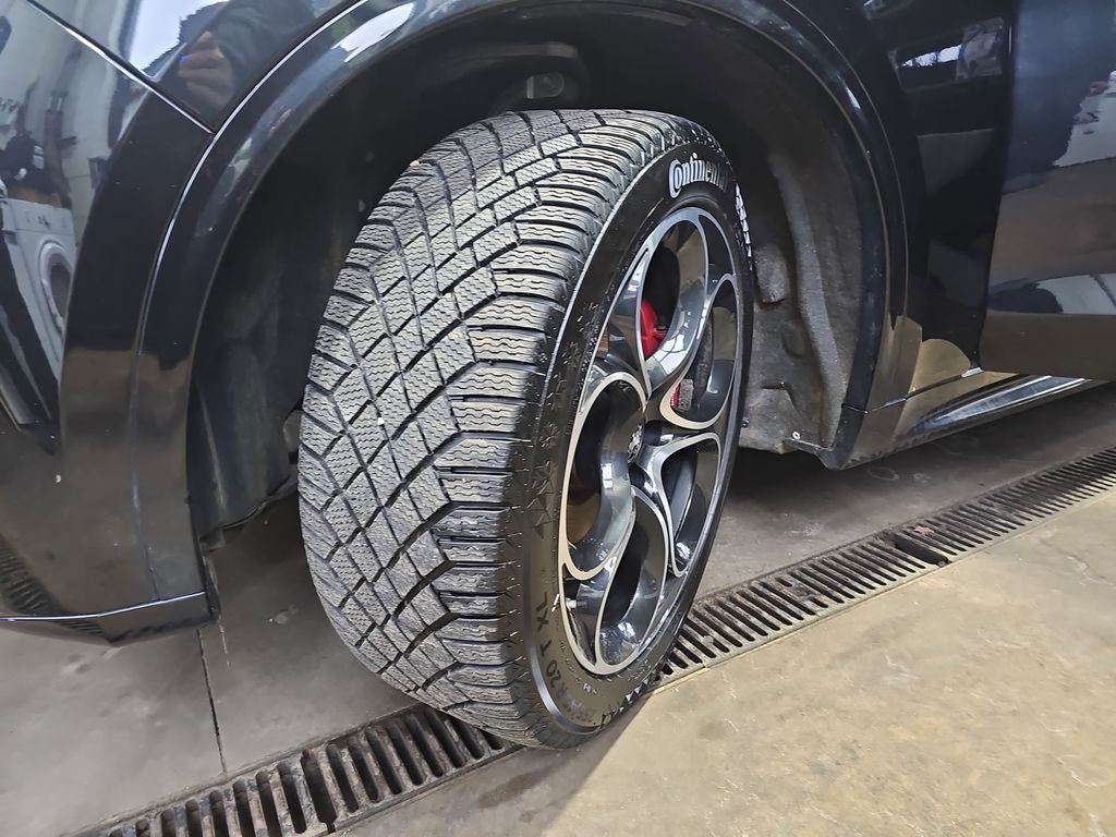 2023 Alfa Romeo Stelvio Veloce