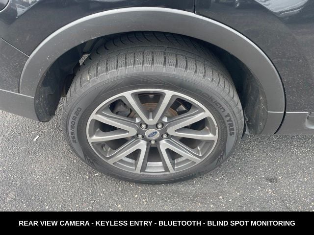 2015 Ford Explorer XLT SUPER CLEAN
