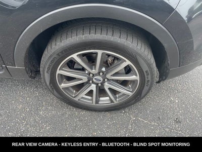 2015 Ford Explorer XLT SUPER CLEAN