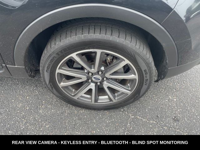 2015 Ford Explorer XLT SUPER CLEAN