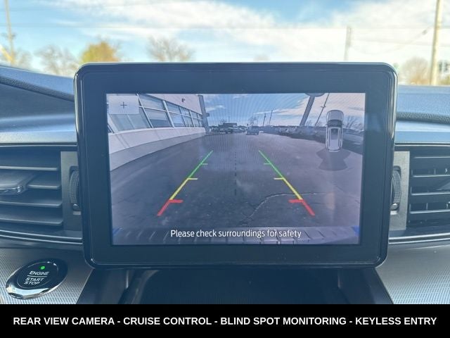 2020 Ford Explorer XLT LOW MILES