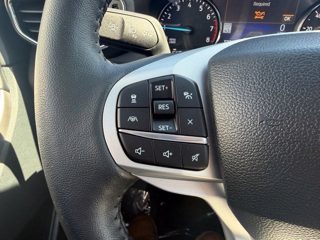 2024 Ford Explorer XLT TWIN PANEL MOONROOF