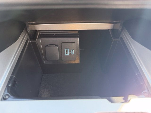2024 Ford Explorer XLT TWIN PANEL MOONROOF