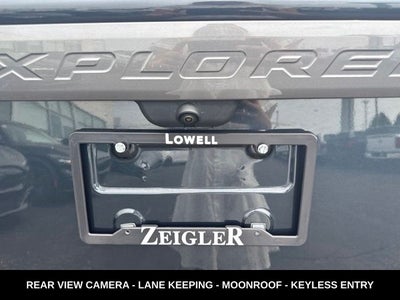 2023 Ford Explorer XLT TWIN PANEL MOONROOF