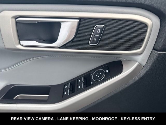 2023 Ford Explorer XLT TWIN PANEL MOONROOF