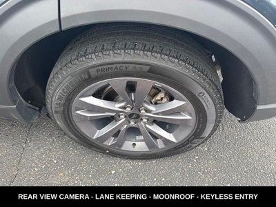 2023 Ford Explorer XLT TWIN PANEL MOONROOF