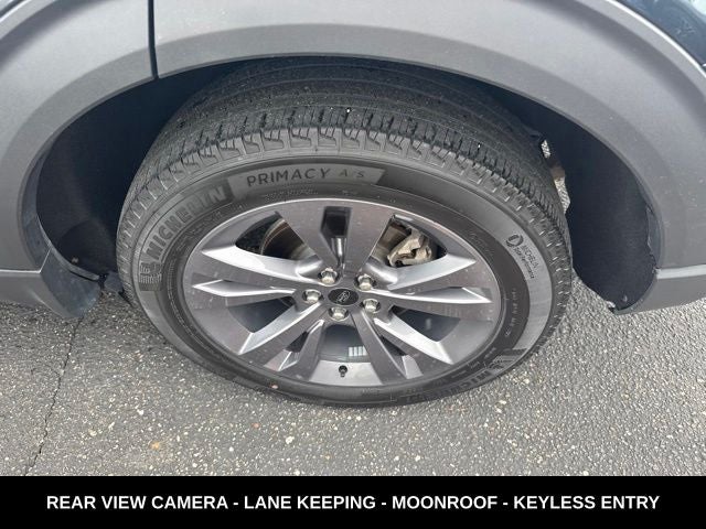 2023 Ford Explorer XLT TWIN PANEL MOONROOF