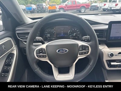 2023 Ford Explorer XLT TWIN PANEL MOONROOF