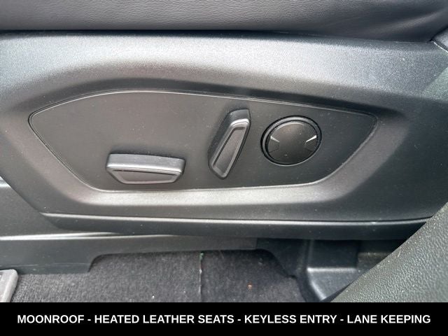 2024 Ford Explorer XLT PANORAMIC ROOF