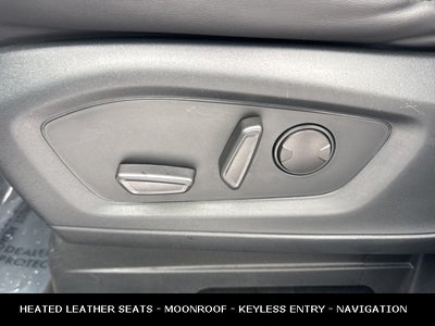 2022 Ford Explorer XLT TWIN PANEL MOONROOF