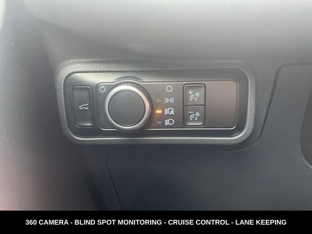 2025 Ford Explorer Active 4WD