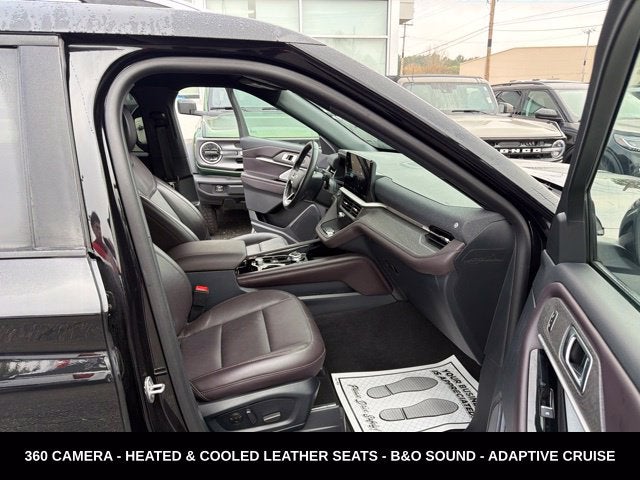 2026 Ford Explorer Platinum 4WD