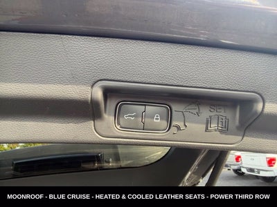 2025 Ford Explorer Platinum ULTIMATE PACKAGE
