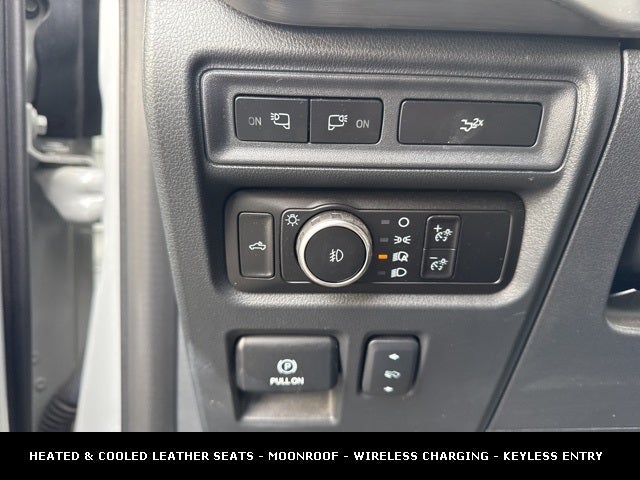 2023 Ford F-150 Lariat TWIN PANEL MOONROOF