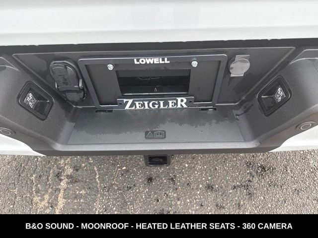 2024 Ford F-150 XLT TWIN PANEL MOONROOF
