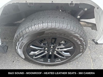 2024 Ford F-150 XLT TWIN PANEL MOONROOF