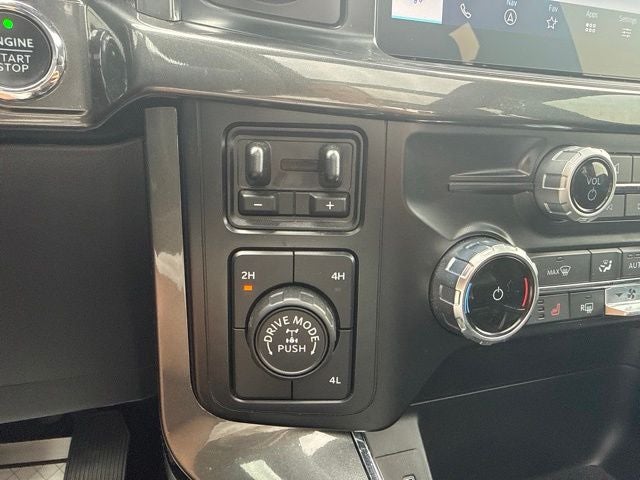 2023 Ford F-150 XLT 5.0 V8 LONG BOX