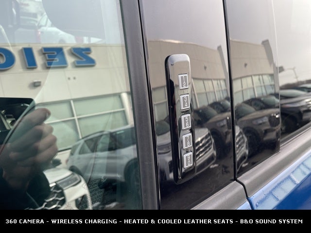 2022 Ford F-150 Lariat POWERBOOST MAX TOW