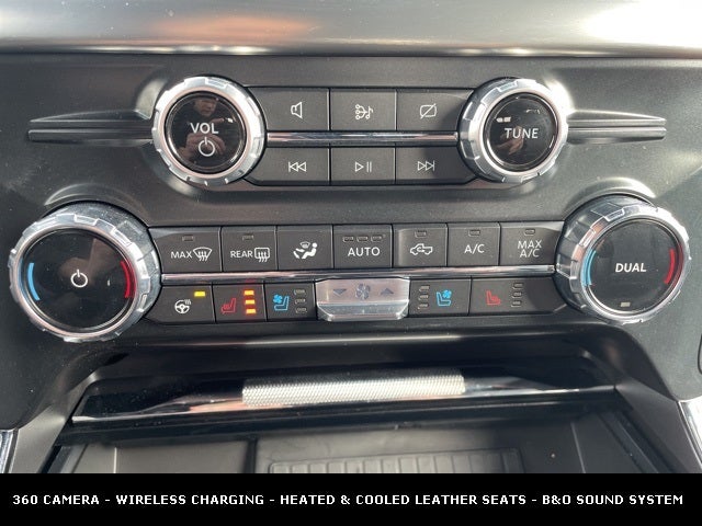 2022 Ford F-150 Lariat POWERBOOST MAX TOW