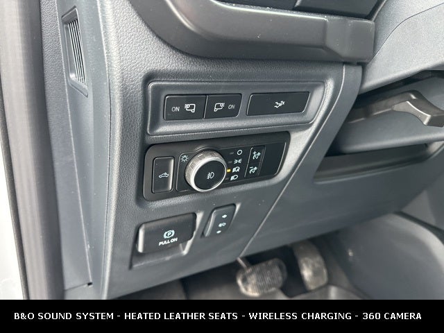 2024 Ford F-150 XLT BLACKOUT PACKAGE