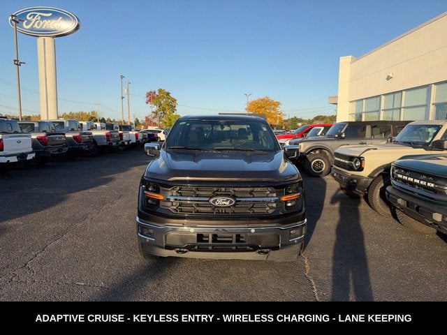 2024 Ford F-150 XLT TWIN PANEL MOONROOF