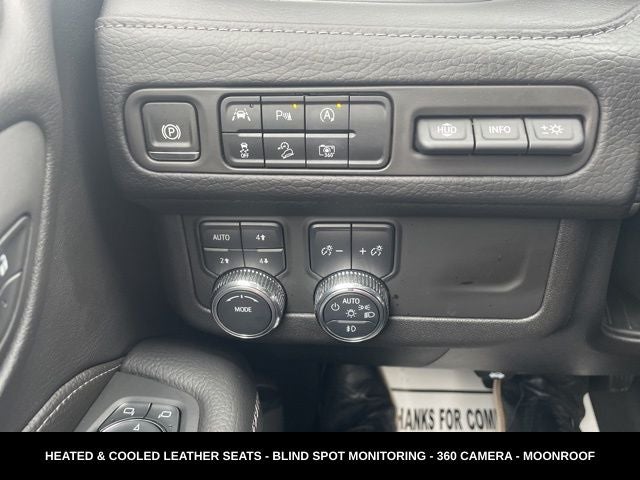 2024 GMC Yukon Denali PANORAMIC ROOF