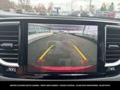 2023 Chrysler Pacifica Touring L HEATED SEATS & STEERING WHEEL