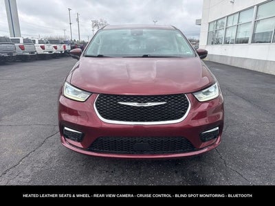 2023 Chrysler Pacifica Touring L HEATED SEATS & STEERING WHEEL
