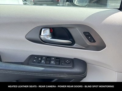 2023 Chrysler Pacifica Touring L HEATED SEATS & STEERING WHEEL