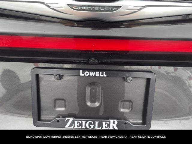 2023 Chrysler Pacifica Touring L HEATED SEATS & STEERING WHEEL