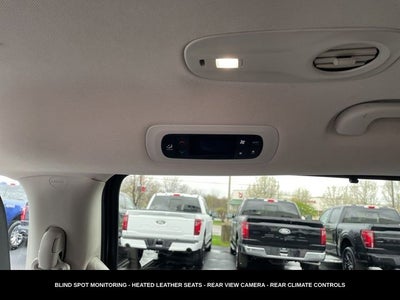 2023 Chrysler Pacifica Touring L HEATED SEATS & STEERING WHEEL
