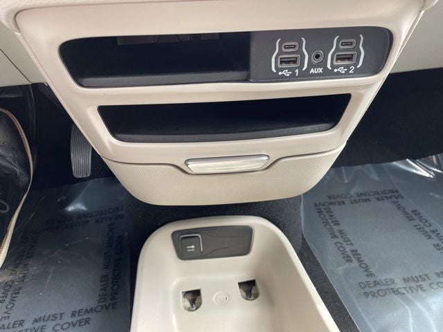 2023 Chrysler Pacifica Touring L HEATED SEATS & STEERING WHEEL